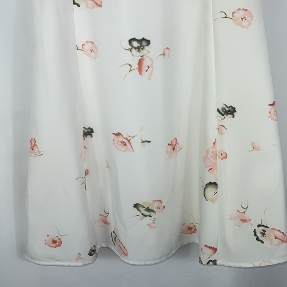 Newport News floral fit/flare flowy midi length dress Sz 8 - Picture 4 of 9